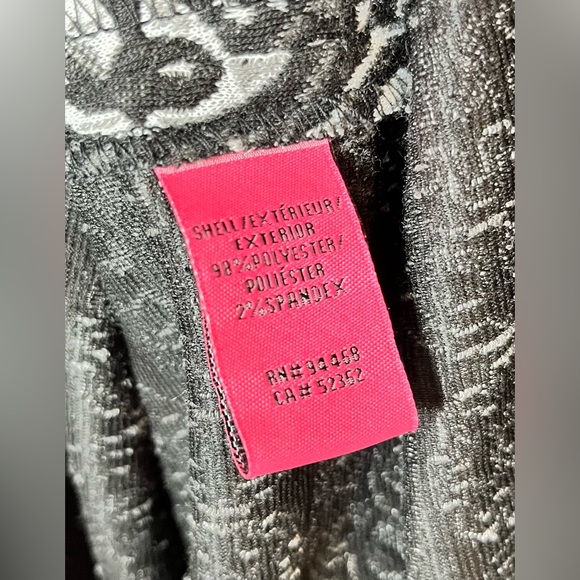 Betsey Johnson Black and White Dress | Size: 8 - Picture 9 of 9